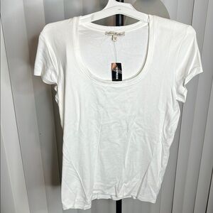 Scoop Neck Fitted Short Sleeve Tee